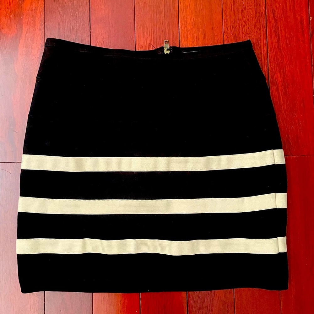 Bondage black mini skirt from Forever 21 - size M